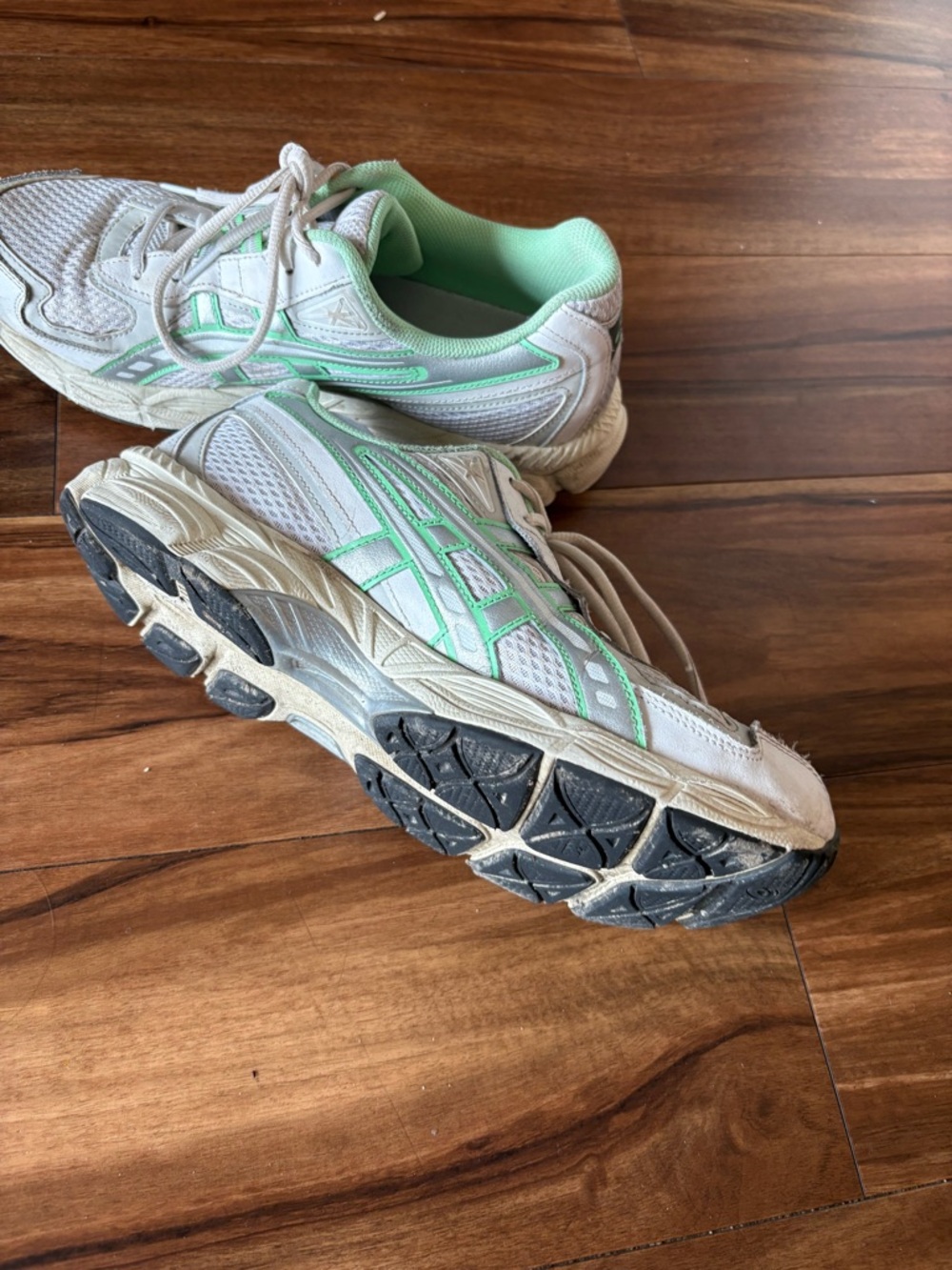 ASICS RUNNING SHOES - Picture 3 of 7